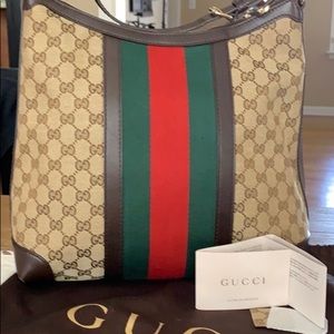 Looking for... Gucci gg web canvas shoulder bag😍